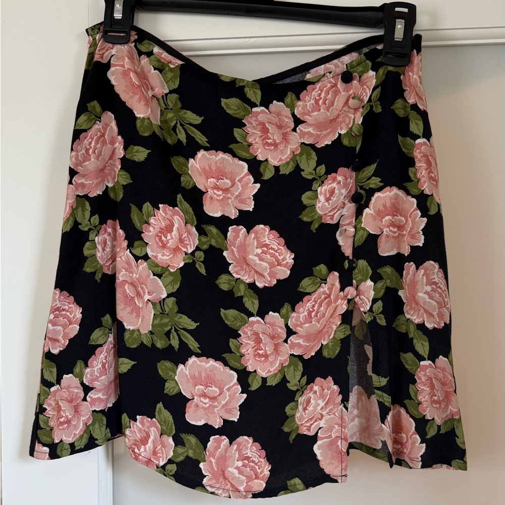 Reformation Rose Print Margot Skirt with Slit. Size 6